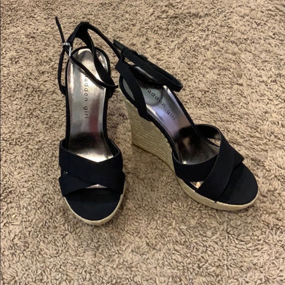 Madden Girl Black Wedges Size 6
